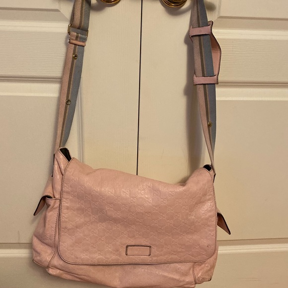 authentic Gucci leather daiper bag - Picture 2 of 9